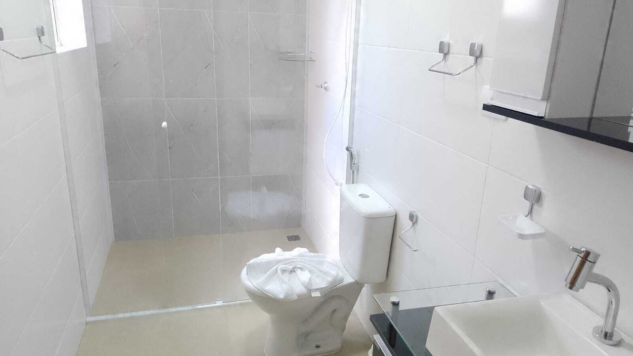Photo of Bathroom in Paraisopolis