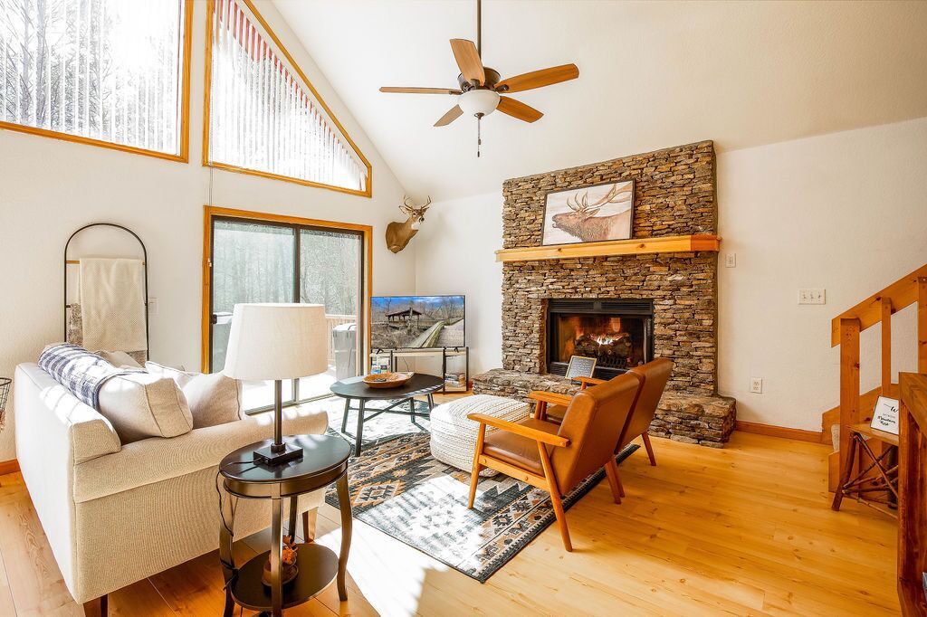 Photo of Livingroom in Murphy