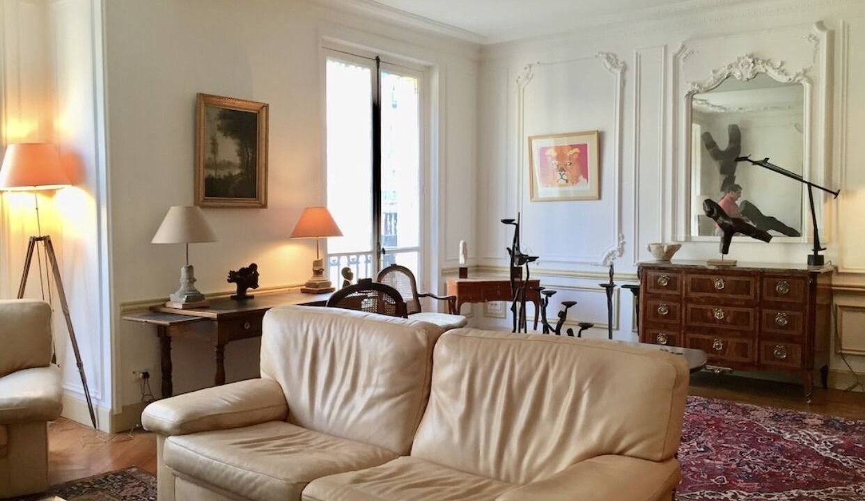 Photo of Livingroom in Quinze-Vingts