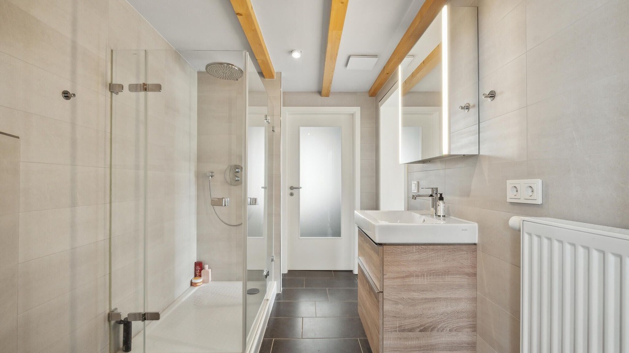 Photo of Bathroom in Densow