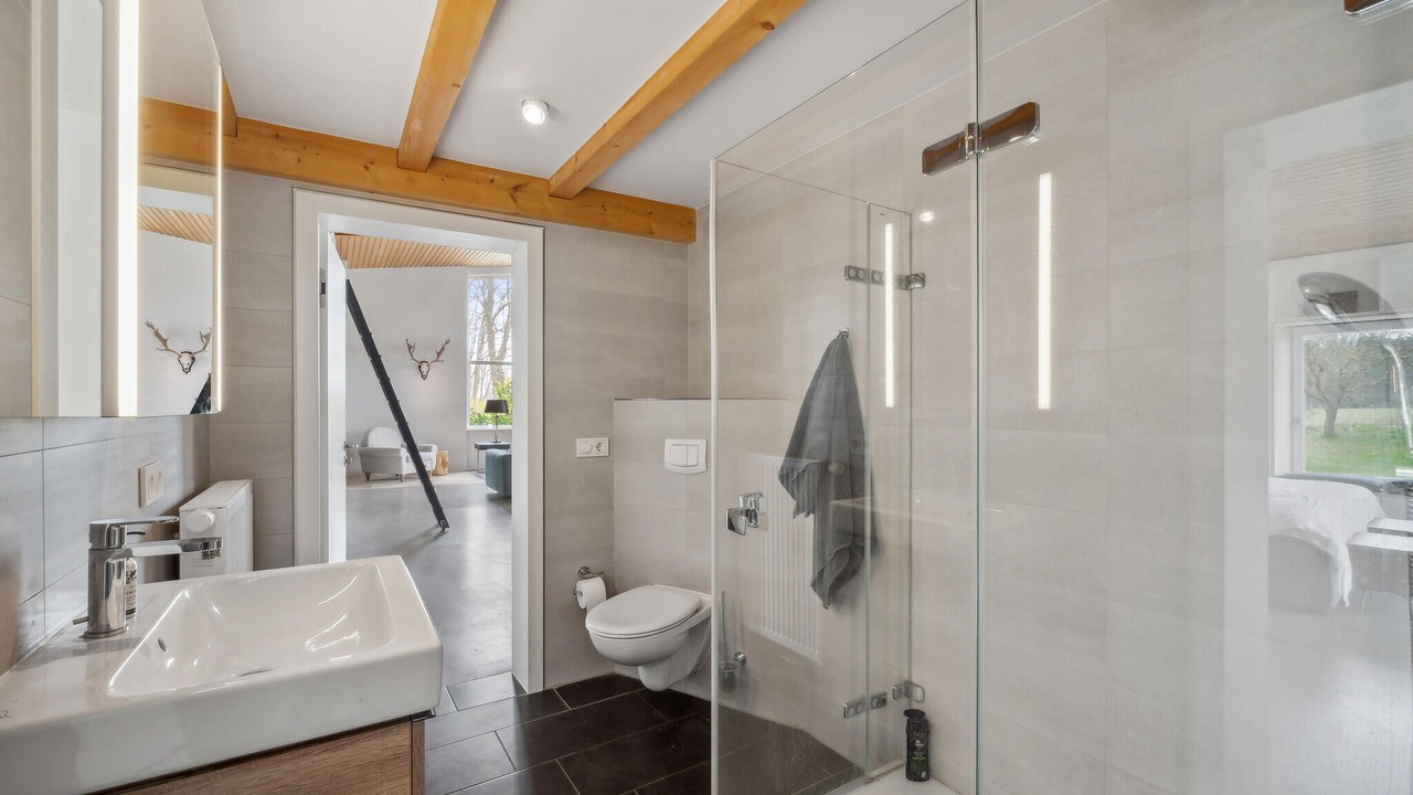 Photo of Bathroom in Densow