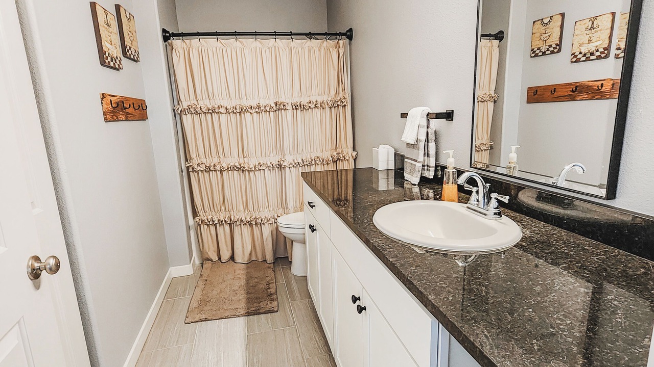 Photo of Bathroom in Shady Cove