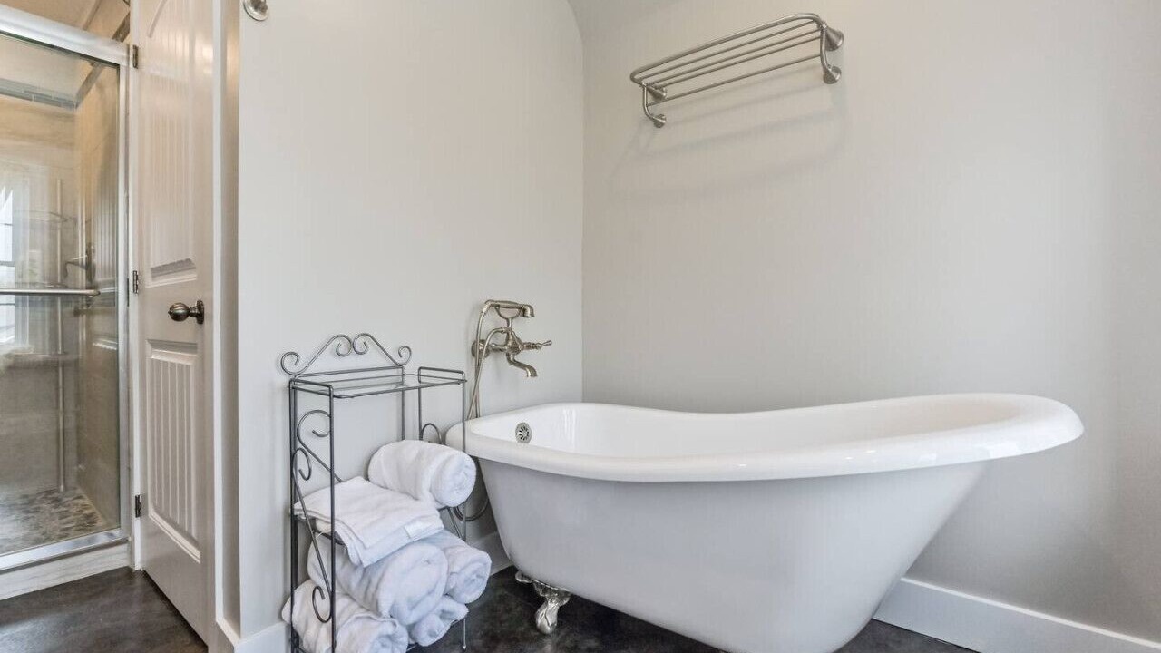 Photo of Bathroom in Elora