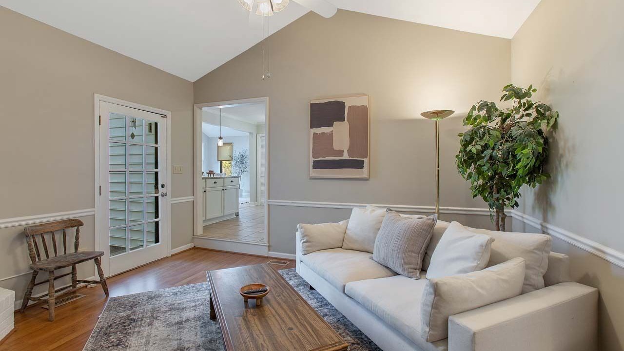 Photo of Livingroom in North Raleigh