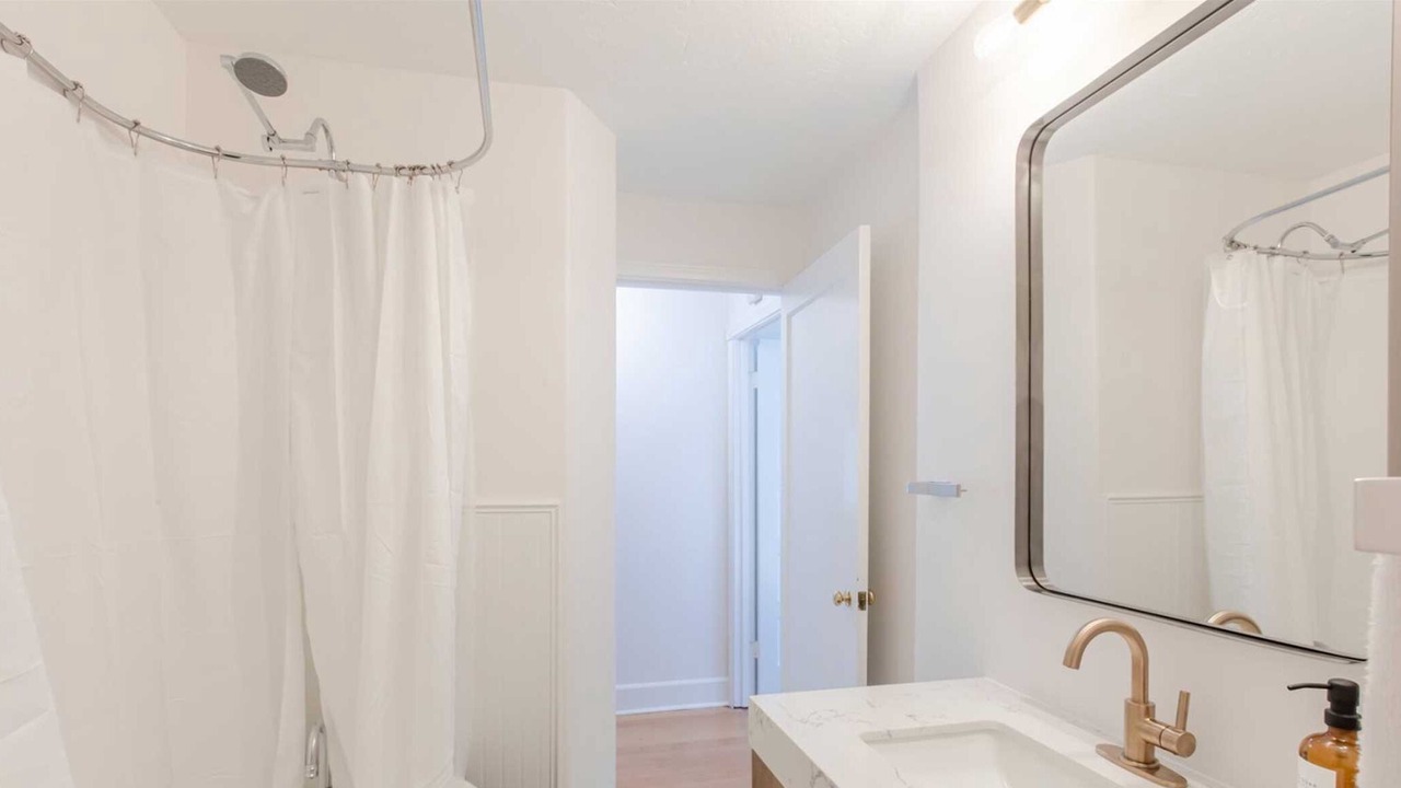 Photo of Bathroom in Neahkahnie Beach