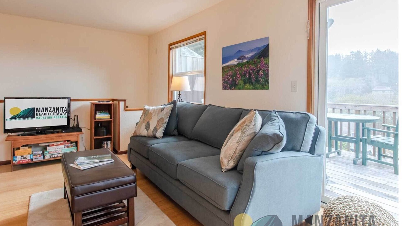 Photo of Livingroom in Neahkahnie Beach