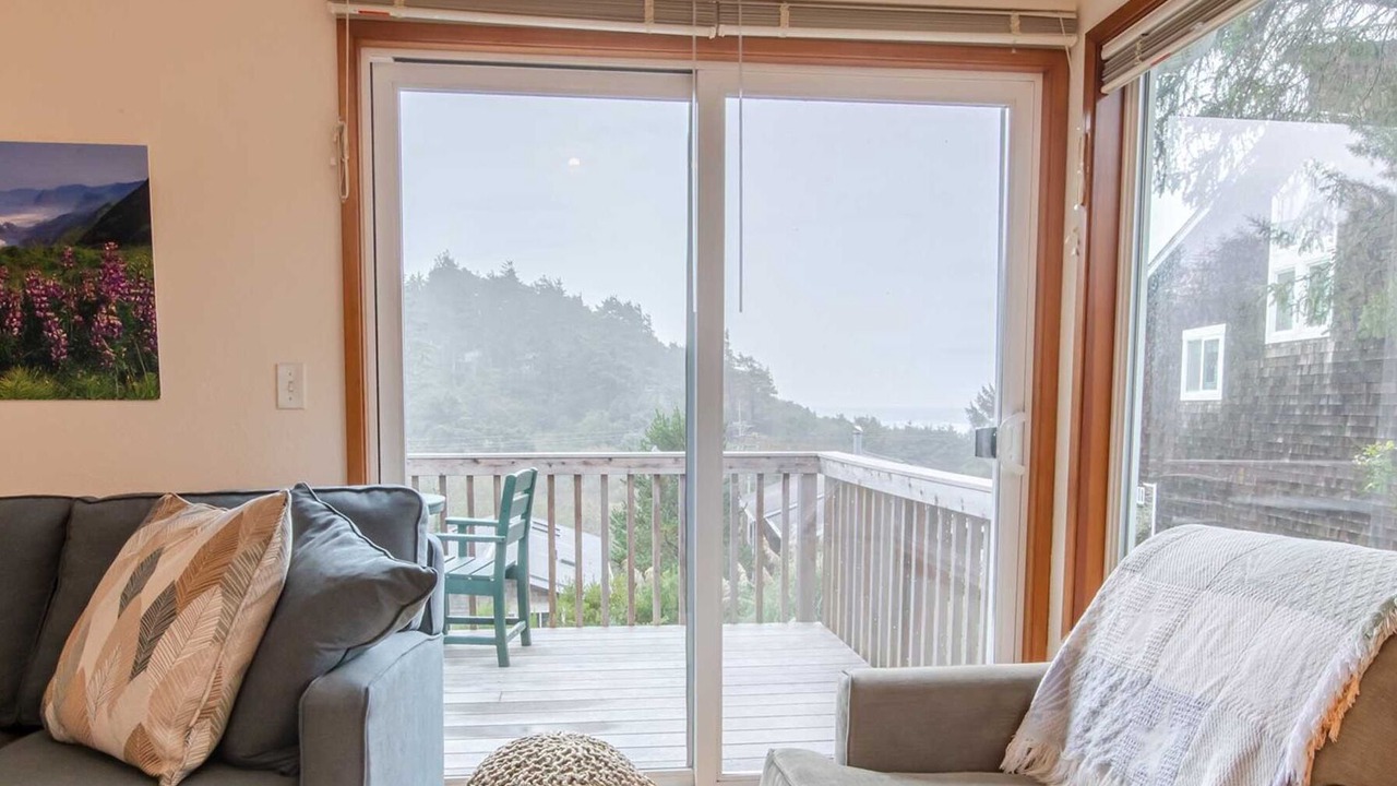 Photo of Livingroom in Neahkahnie Beach
