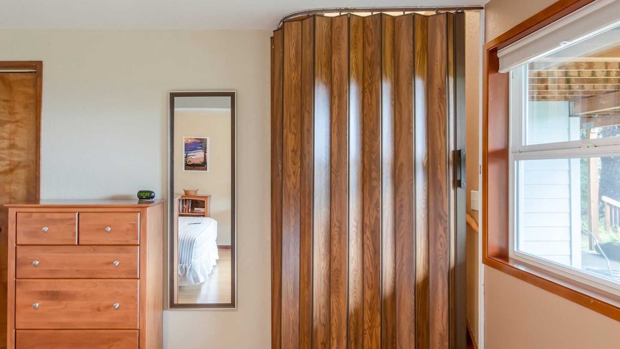 Photo of Bedroom in Neahkahnie Beach