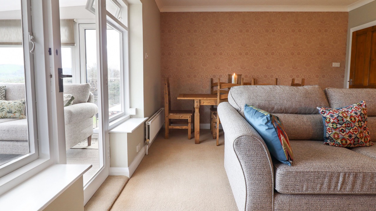 Photo of Livingroom in Penrhyn Bay