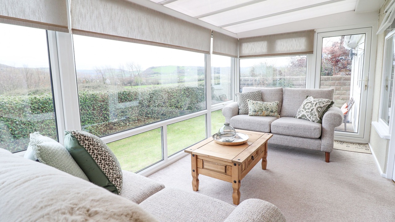 Photo of Livingroom in Penrhyn Bay