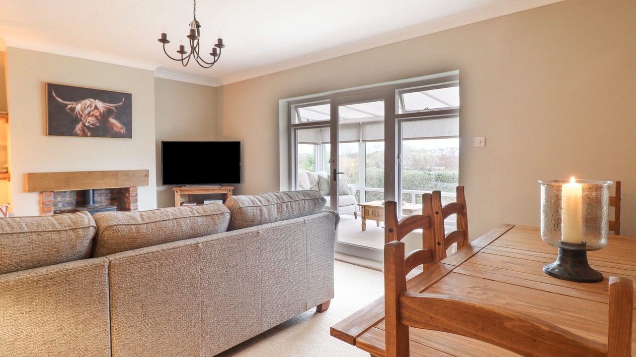 Photo of Livingroom in Penrhyn Bay