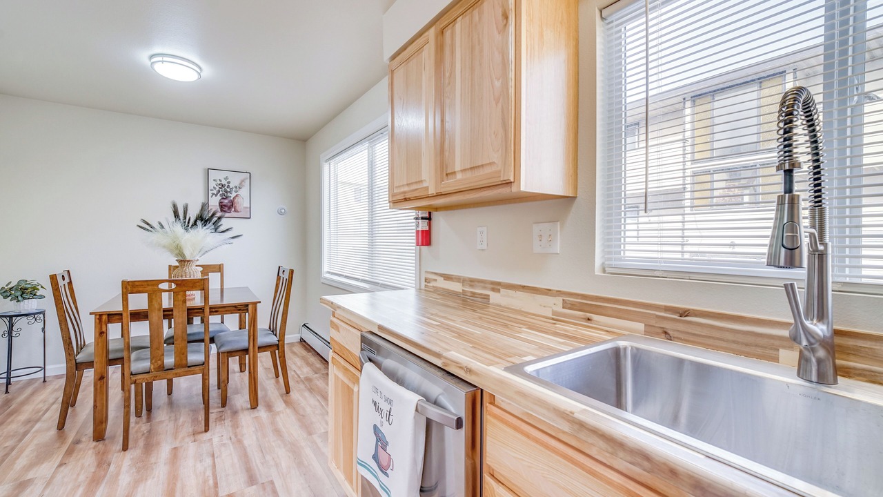 Photo of Kitchen in Midtown Anchorage