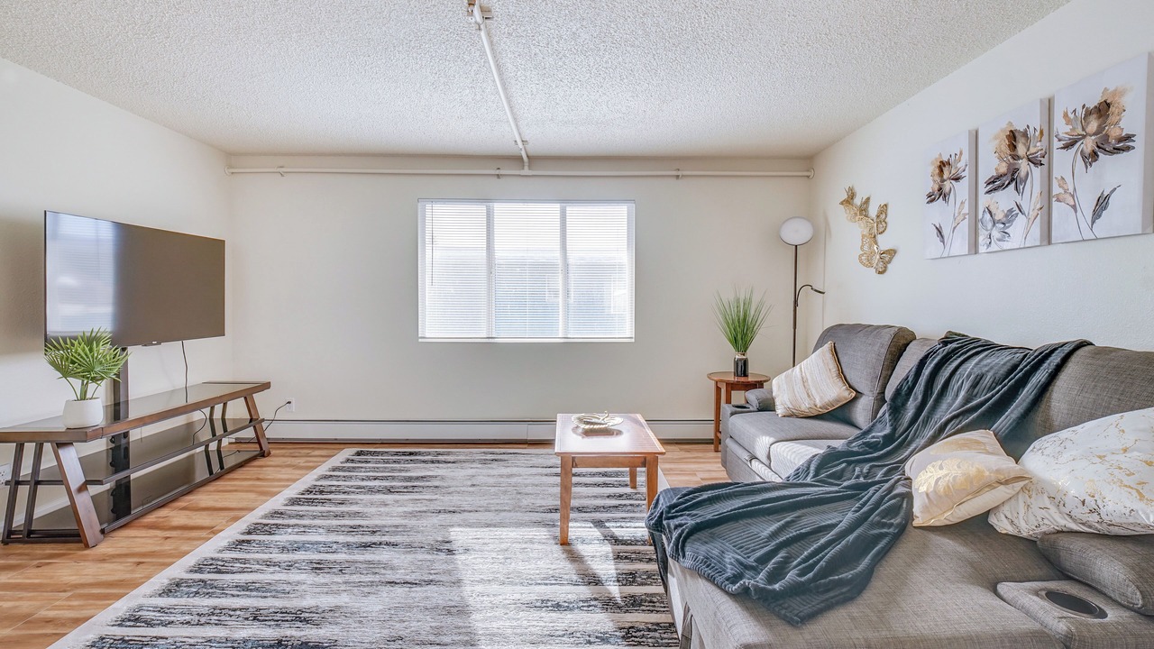 Photo of Livingroom in Midtown Anchorage