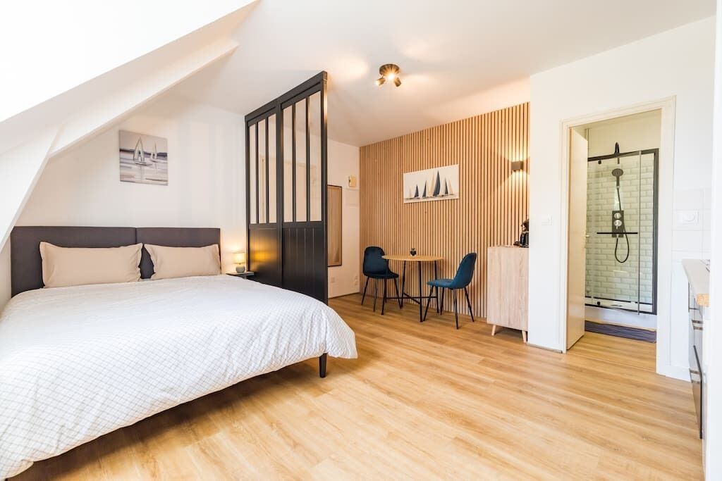 Photo of Bedroom in Guingamp