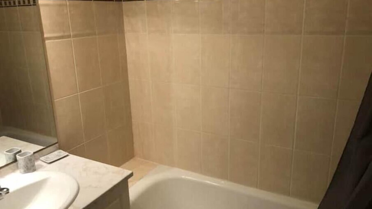 Photo of Bathroom in Pin - Vert Galant
