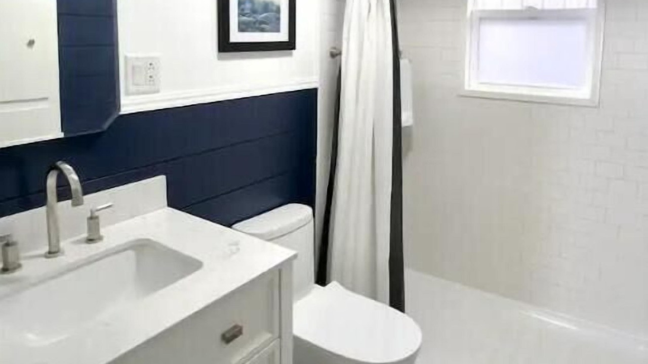 Photo of Bathroom in Shelbyville