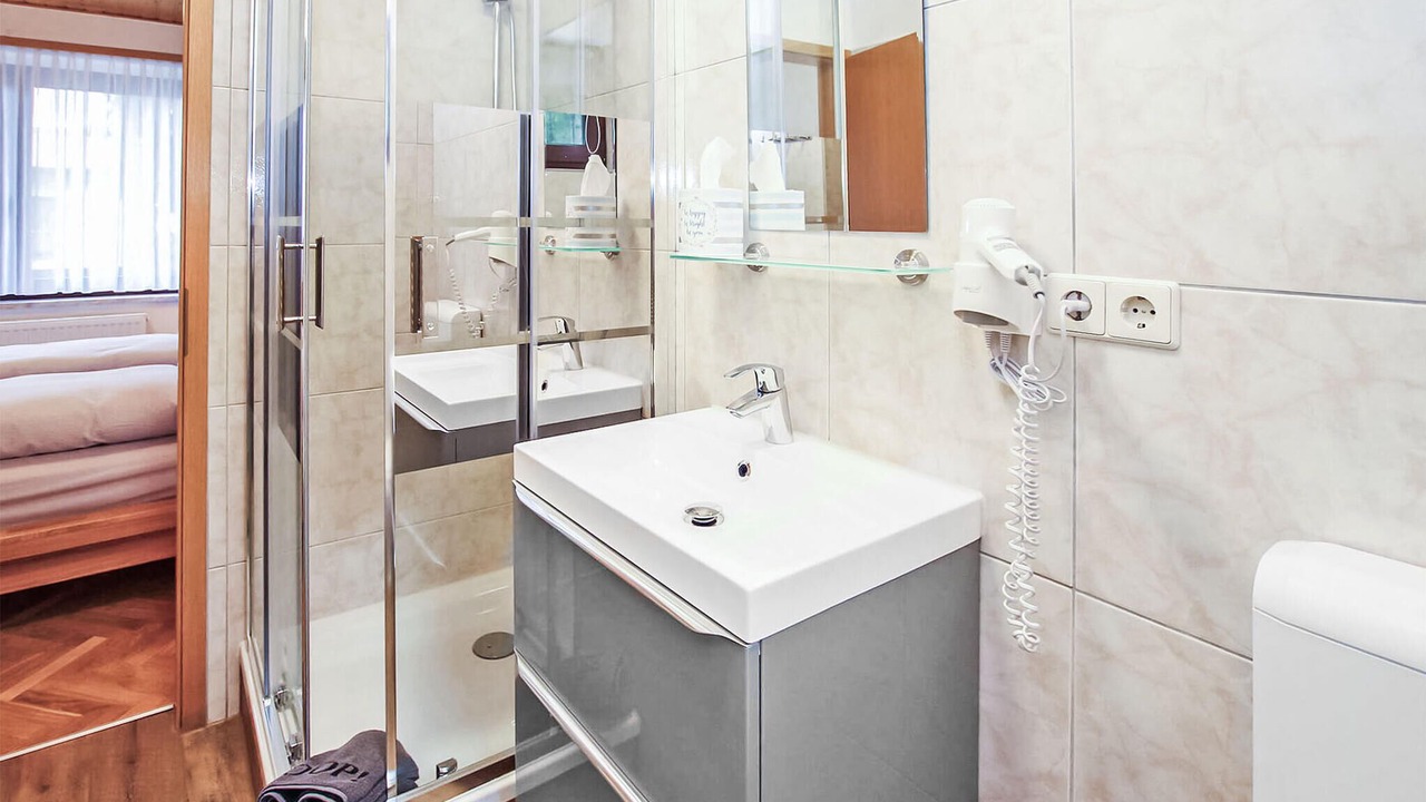 Photo of Bathroom in Lychen