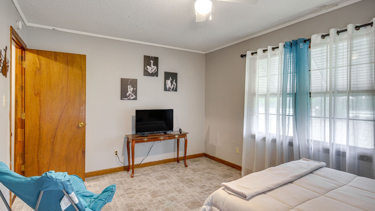 Photo of Bedroom in Sumter County