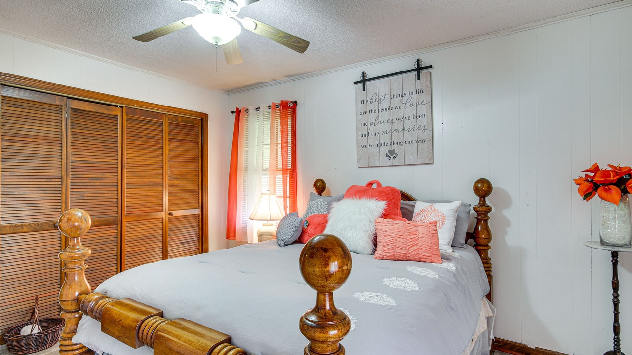 Photo of Bedroom in Sumter County