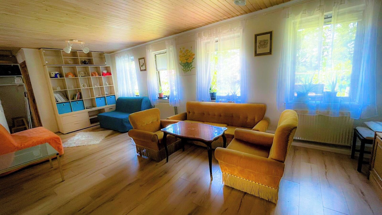 Photo of Livingroom in Give