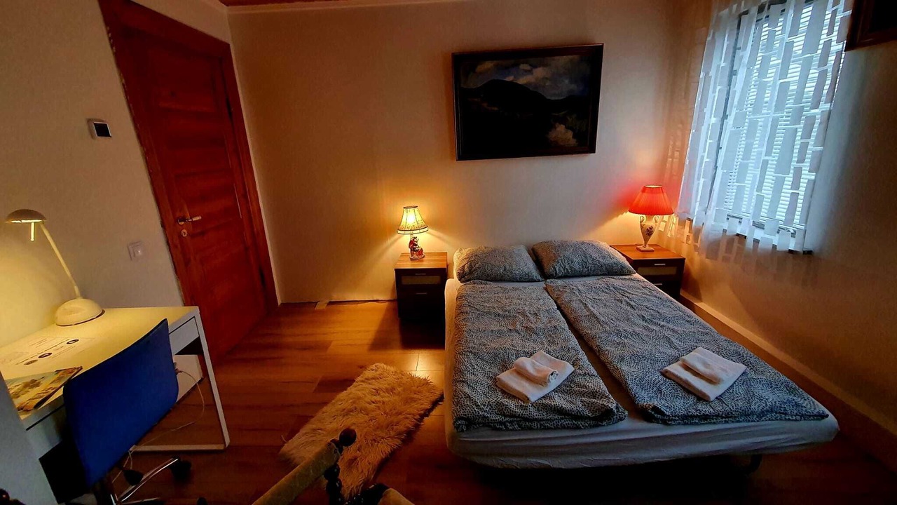 Photo of Bedroom in Give