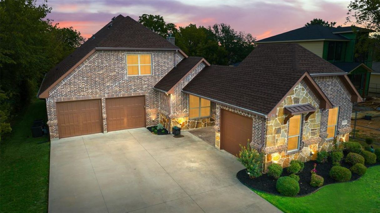 Photo of Others in Grapevine