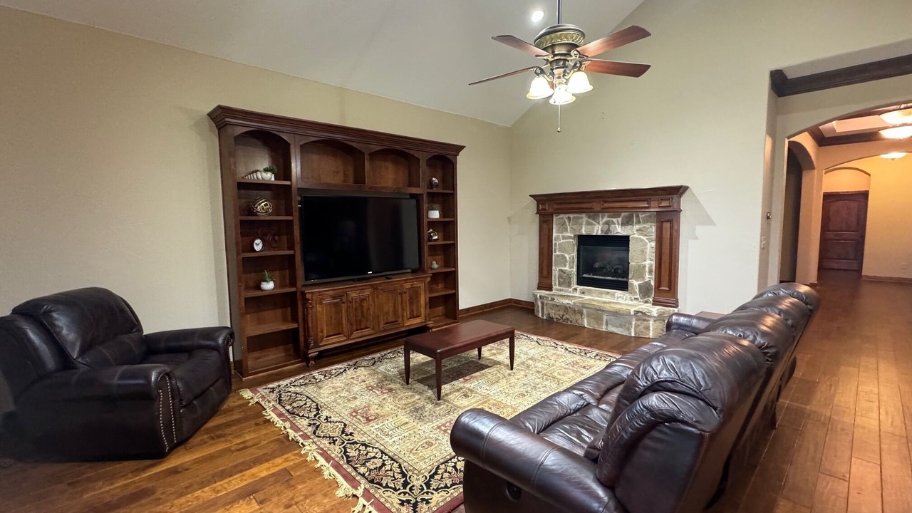 Photo of Livingroom in Grapevine