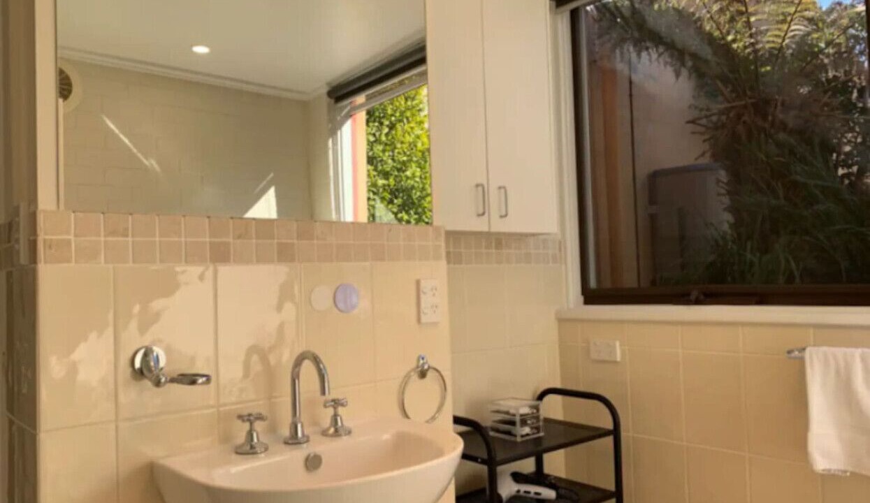 Photo of Bathroom in Scullin
