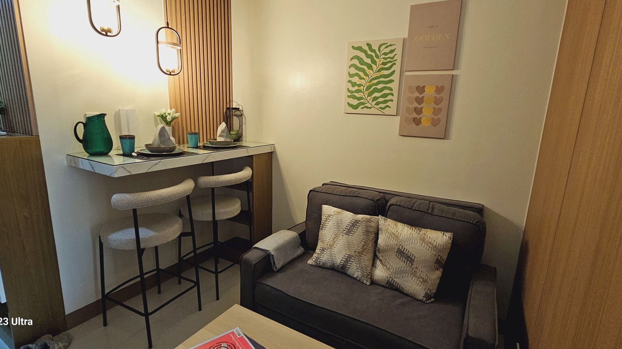 Photo of Livingroom in Legazpi Village