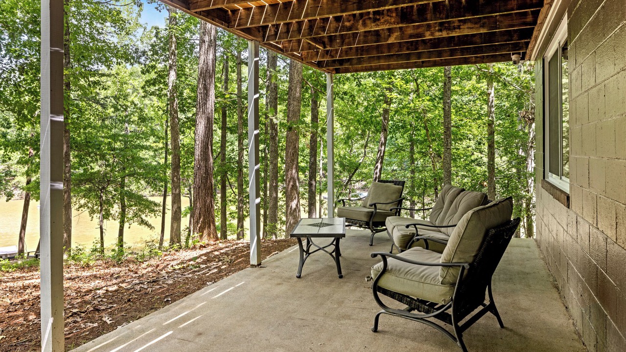 Photo of Patio Balcony in Merifield Acres
