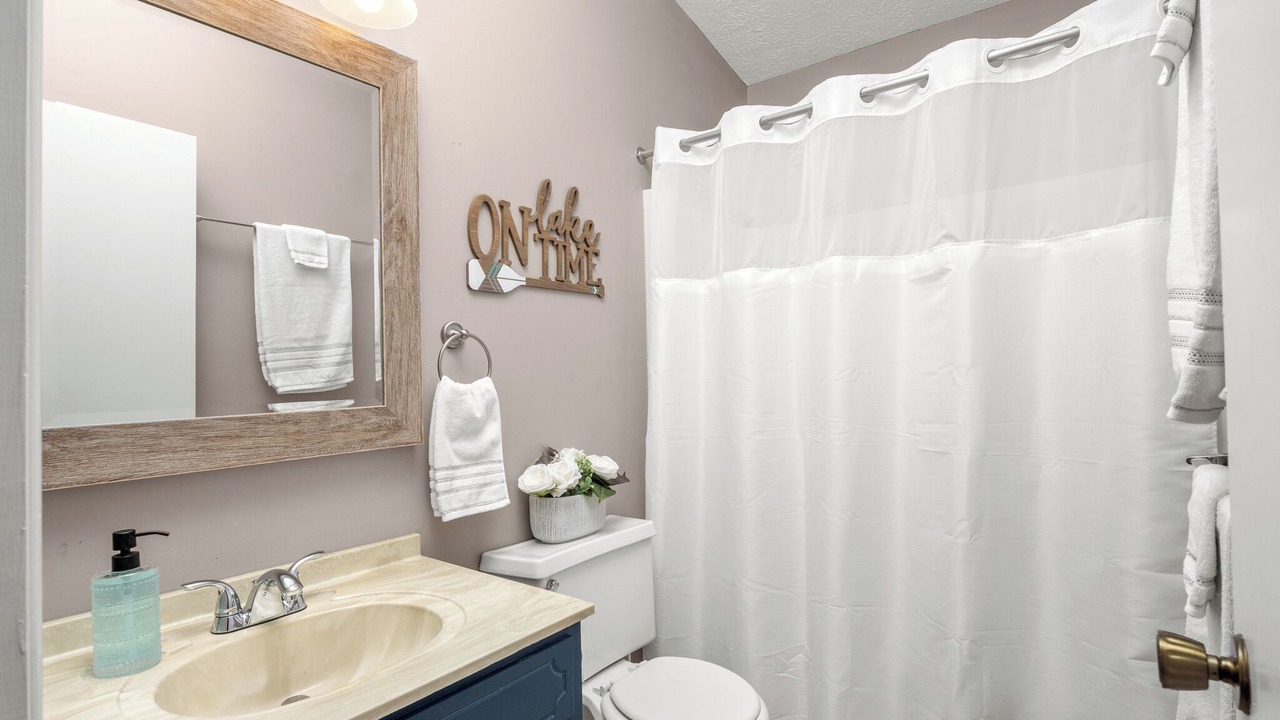 Photo of Bathroom in Merifield Acres