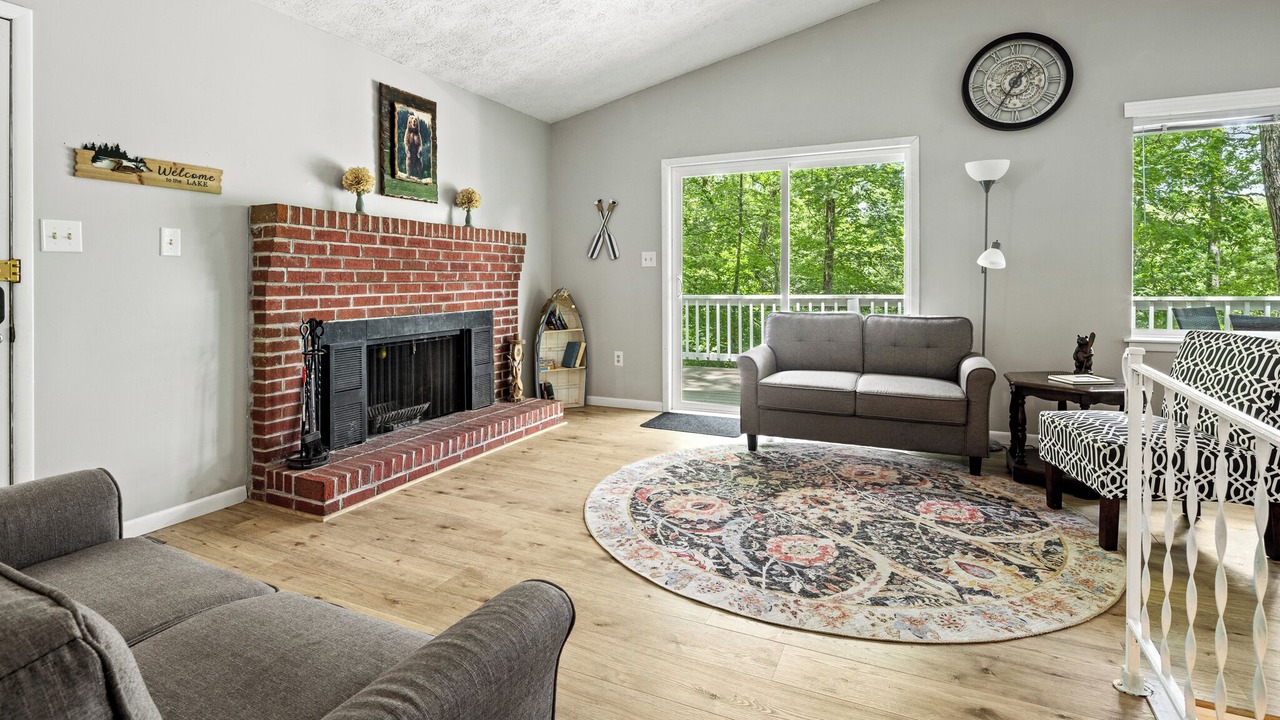 Photo of Livingroom in Merifield Acres