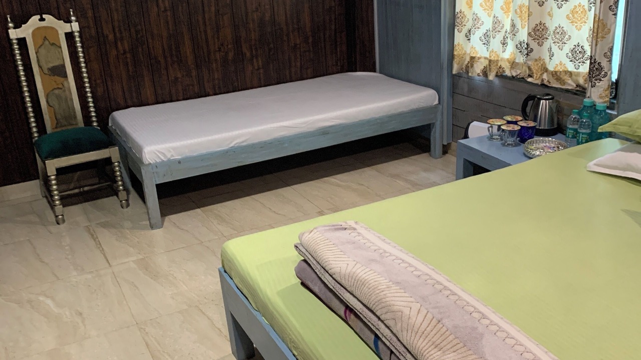 Photo of Bedroom in Versova