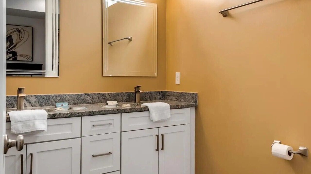 Photo of Bathroom in Inglewood