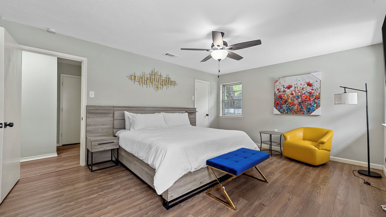 Photo of Bedroom in Grand Prairie