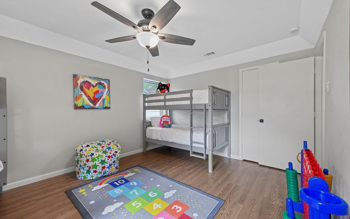 Photo of Bedroom in Grand Prairie
