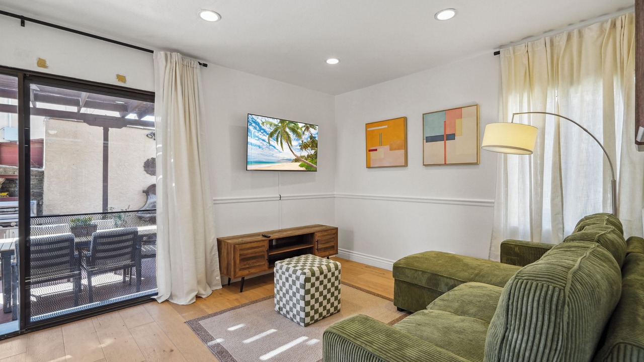 Photo of Bedroom in Belmont Shore