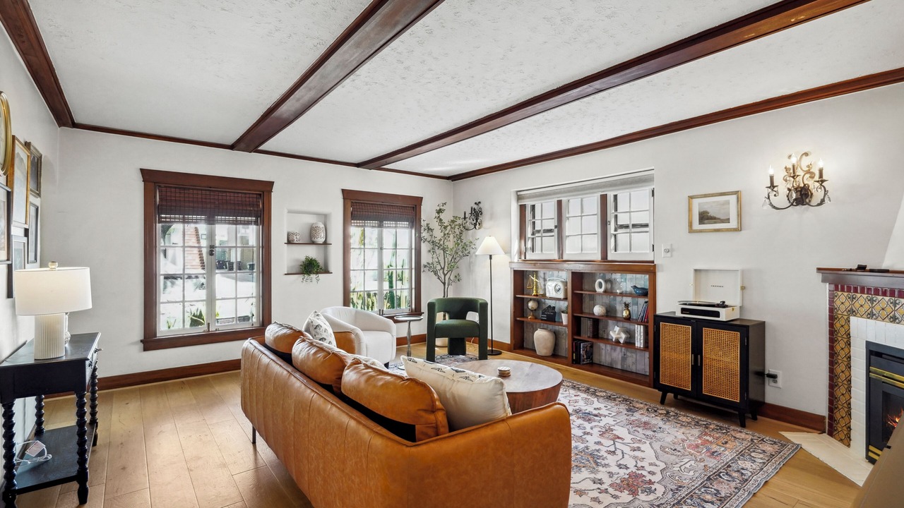 Photo of Bedroom in Belmont Shore