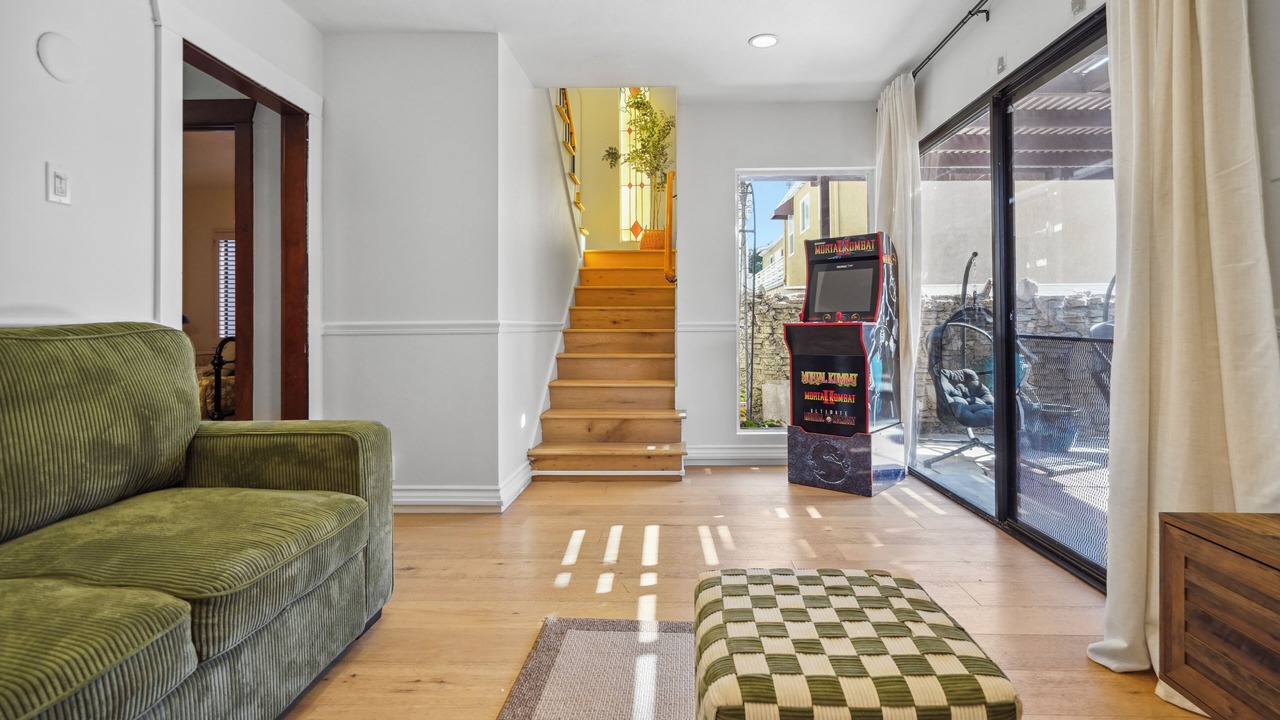 Photo of Bedroom in Belmont Shore