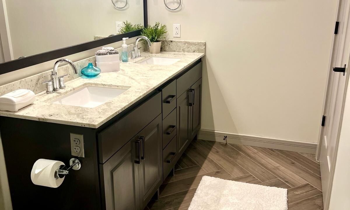 Photo of Bathroom in Uptown