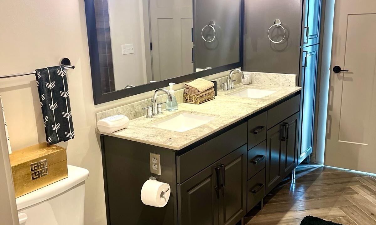 Photo of Bathroom in Uptown