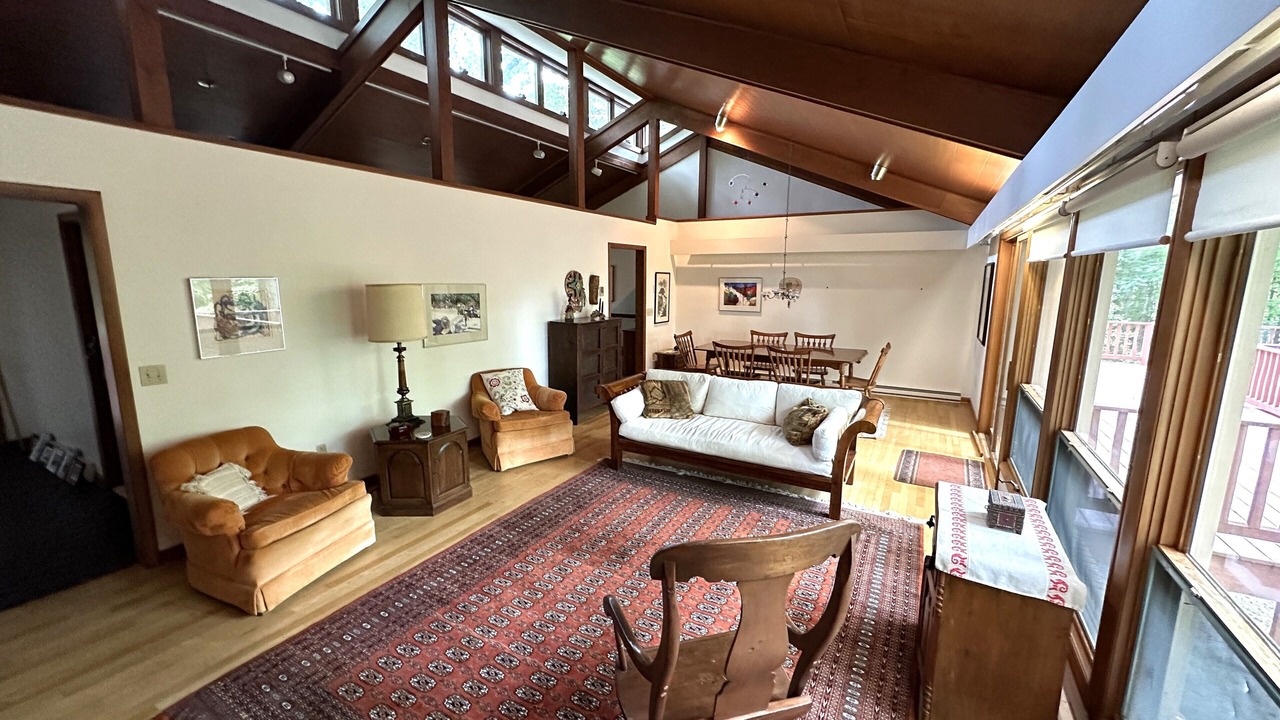 Photo of Livingroom in Grissom - Highland