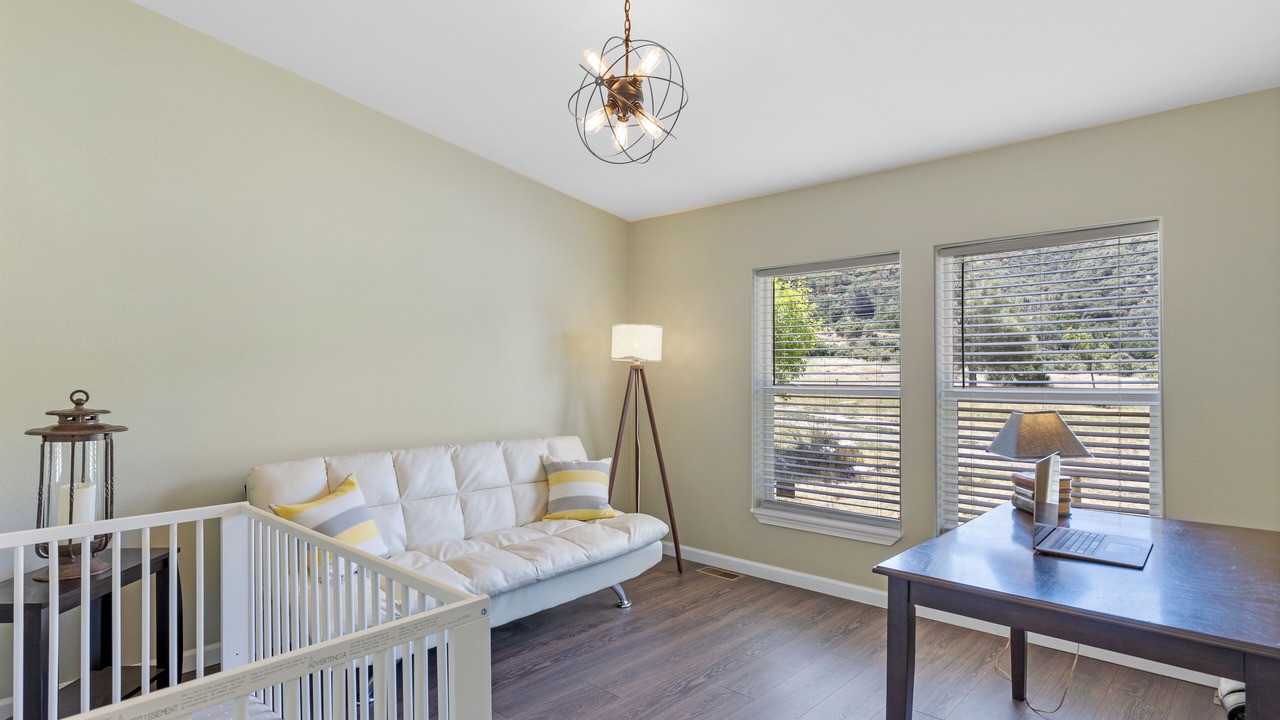 Photo of Livingroom in Tehachapi