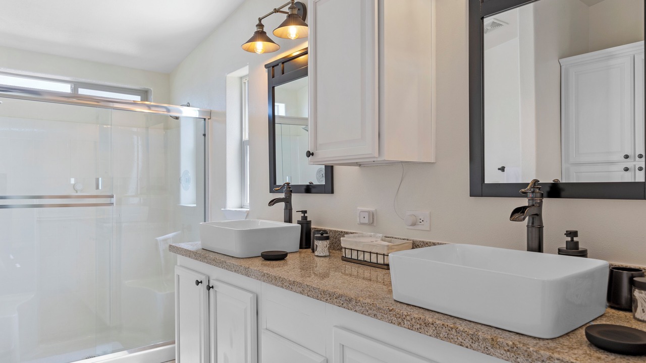 Photo of Bathroom in Tehachapi