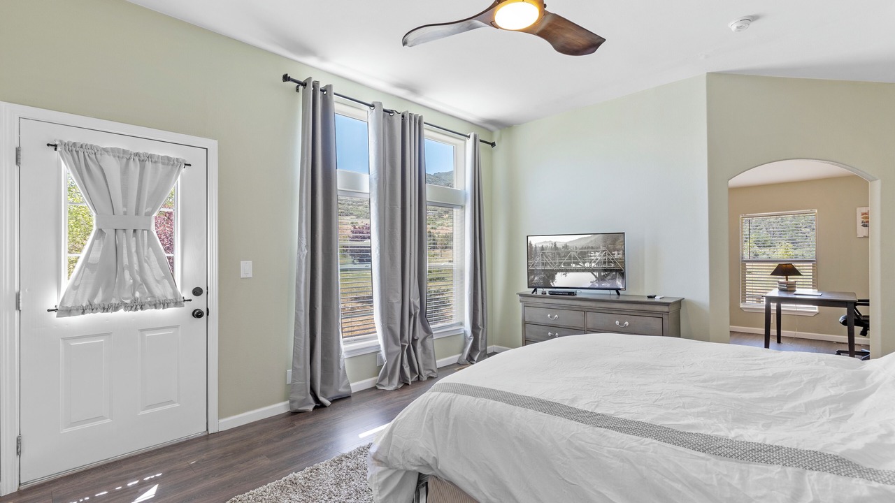 Photo of Bedroom in Tehachapi