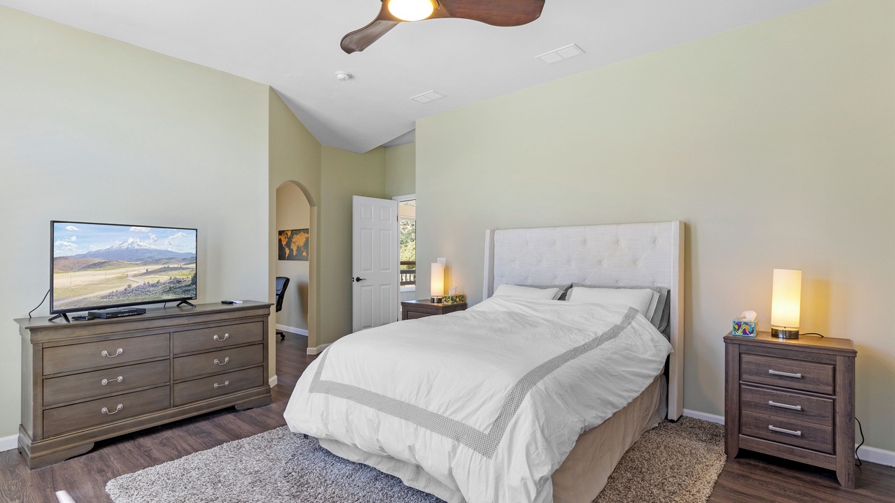 Photo of Bedroom in Tehachapi