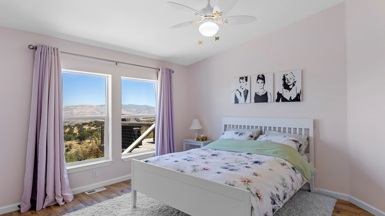 Photo of Bedroom in Tehachapi