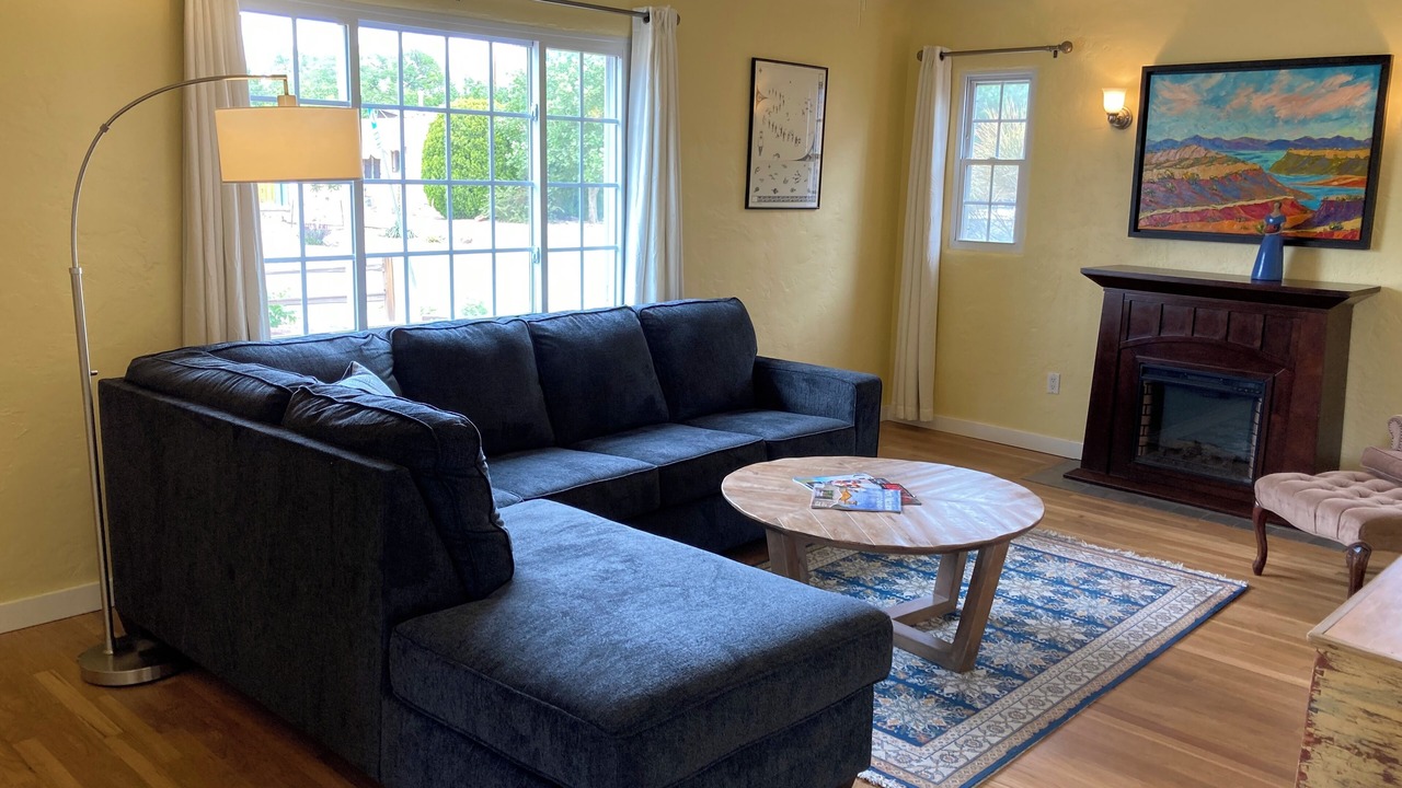 Photo of Livingroom in Raynolds Addition