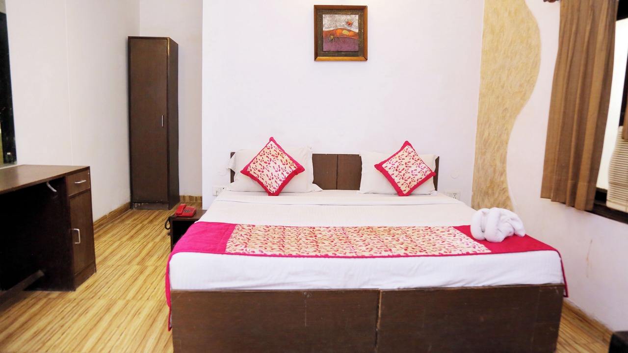 Photo of Bedroom in Mahipalpur Extension