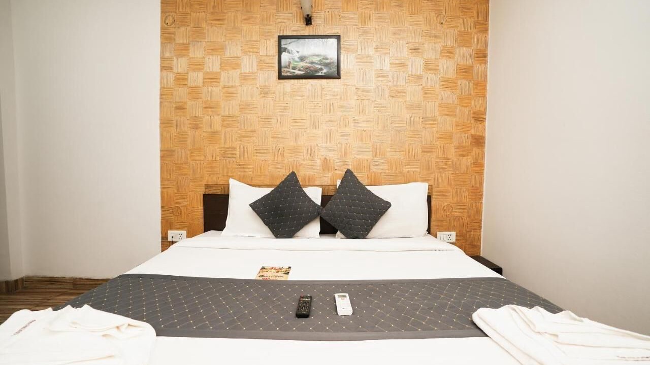 Photo of Bedroom in Mahipalpur Extension